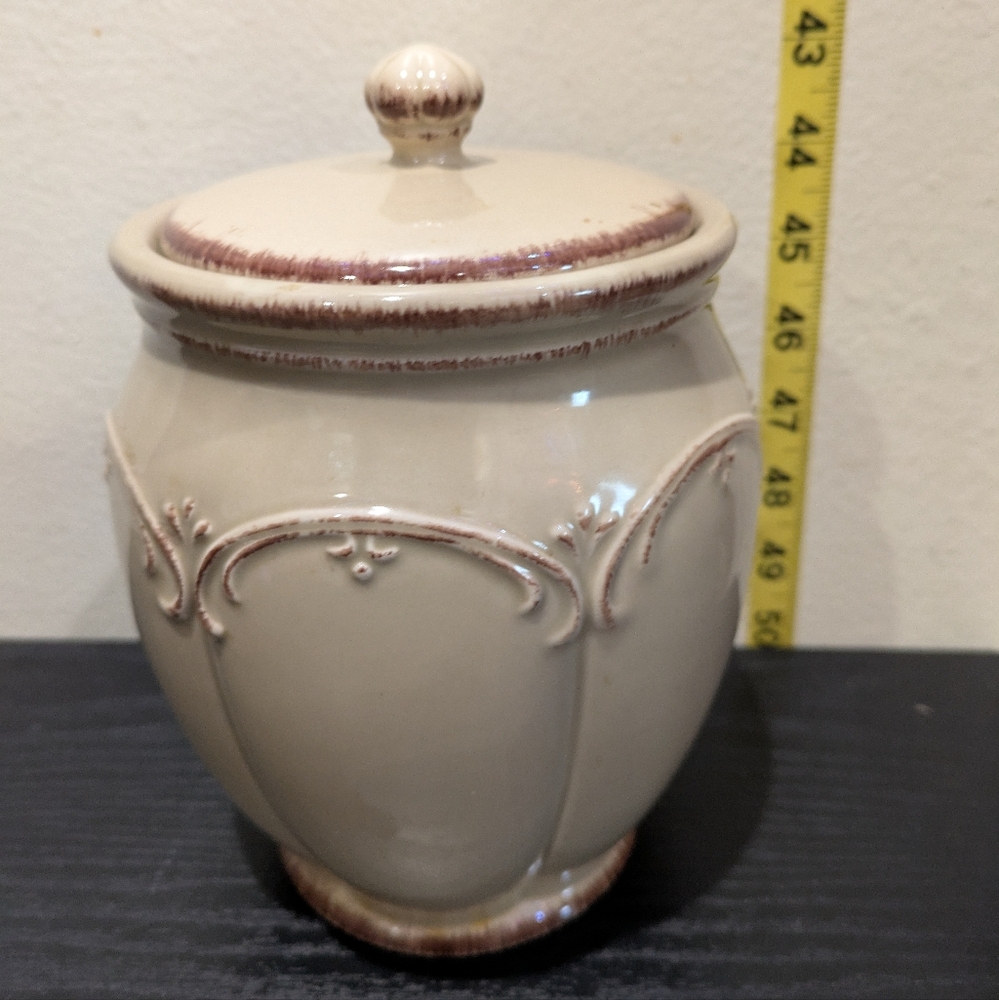 Elegant Cream Ceramic Food Storage Jar